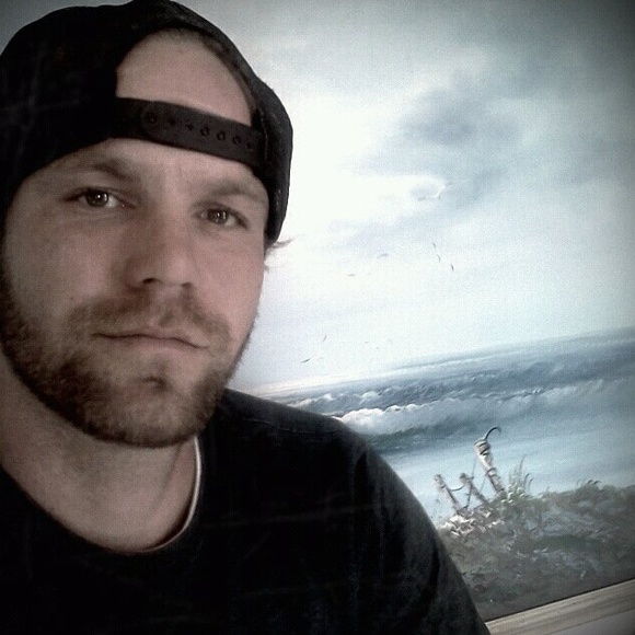 Meet your Posher, Troy - Picture 1 of 1